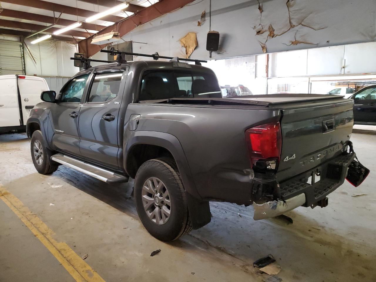 Image 2 of 2019 TOYOTA TACOMA DOUBLE CAB 2019 with VIN 3TMCZ5AN5KM264048