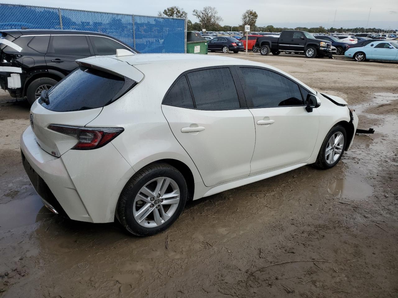 Image 3 of 2019 TOYOTA COROLLA SE 2019 with VIN JTNK4RBEXK3068247
