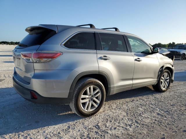 Obraz 3 z 2015 TOYOTA HIGHLANDER LE 2015 z VIN 5TDZKRFH9FS081976