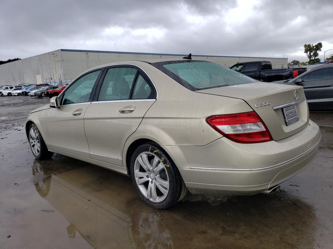 Image 2 of 2010 MERCEDES-BENZ C 300 2010 with VIN WDDGF5EB6AF438286