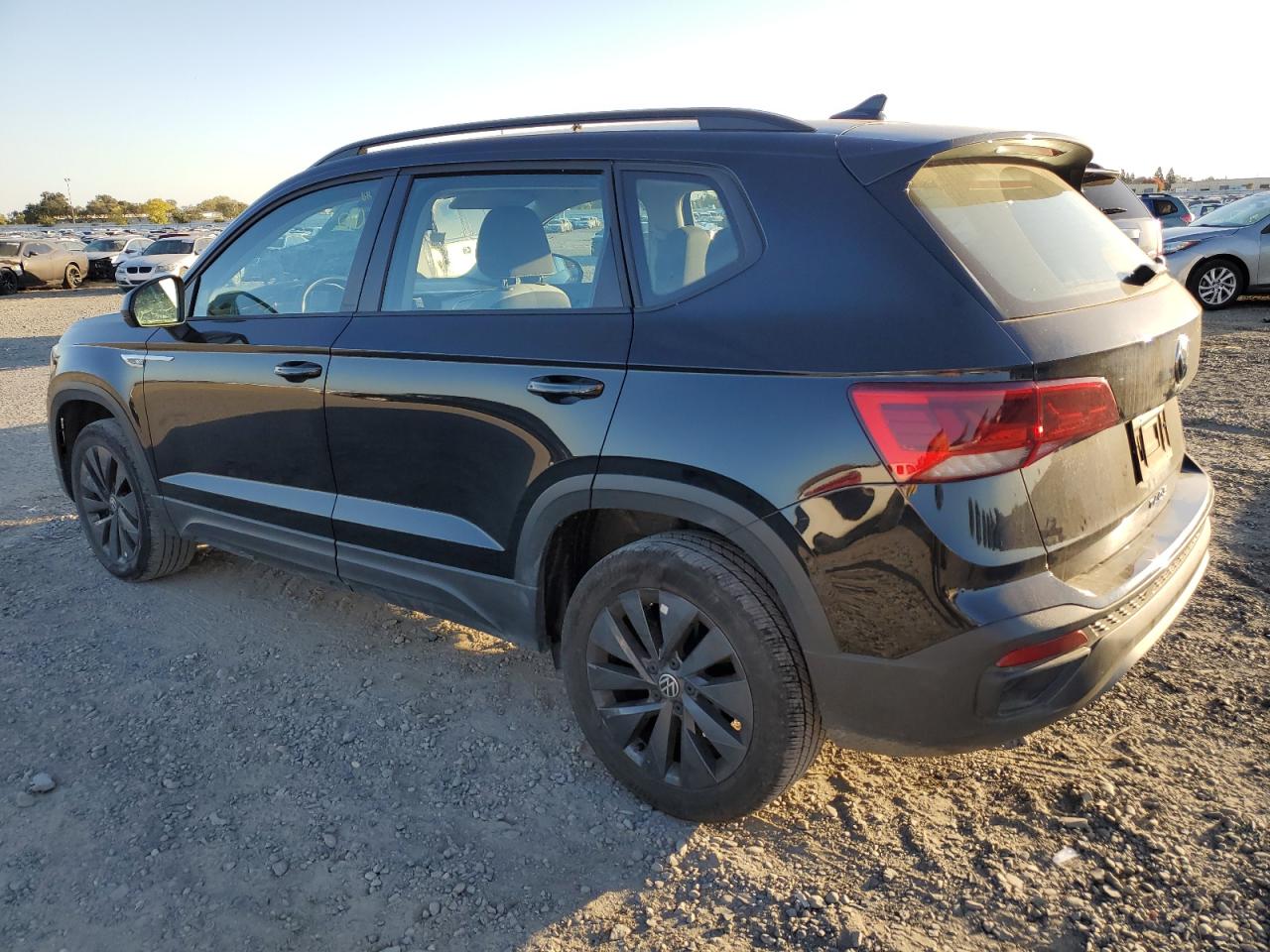 Image 2 of 2022 VOLKSWAGEN TAOS S 2022 with VIN 3VVCX7B2XNM066108