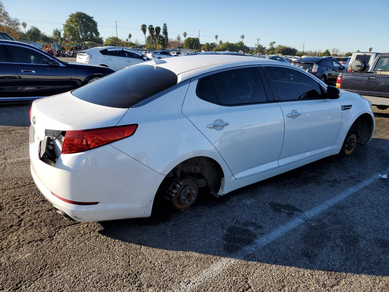 Image 3 of 2013 KIA OPTIMA LX 2013 with VIN KNAGM4A70D5308880
