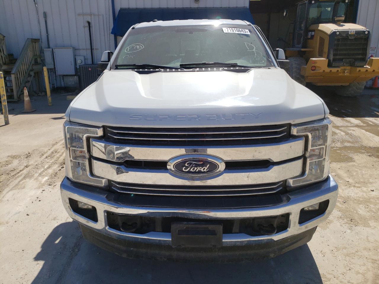 Image 2 of Ford F250 Super Duty 2018 with VIN 1FT7W2B68JEC12434