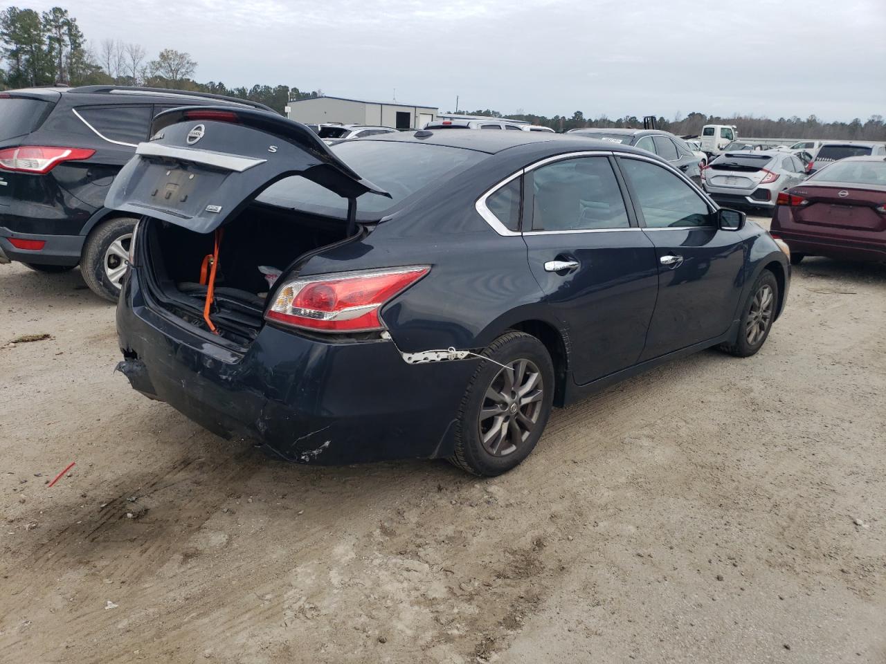 Image 3 of 2015 NISSAN ALTIMA 2.5 2015 with VIN 1N4AL3AP8FC587862