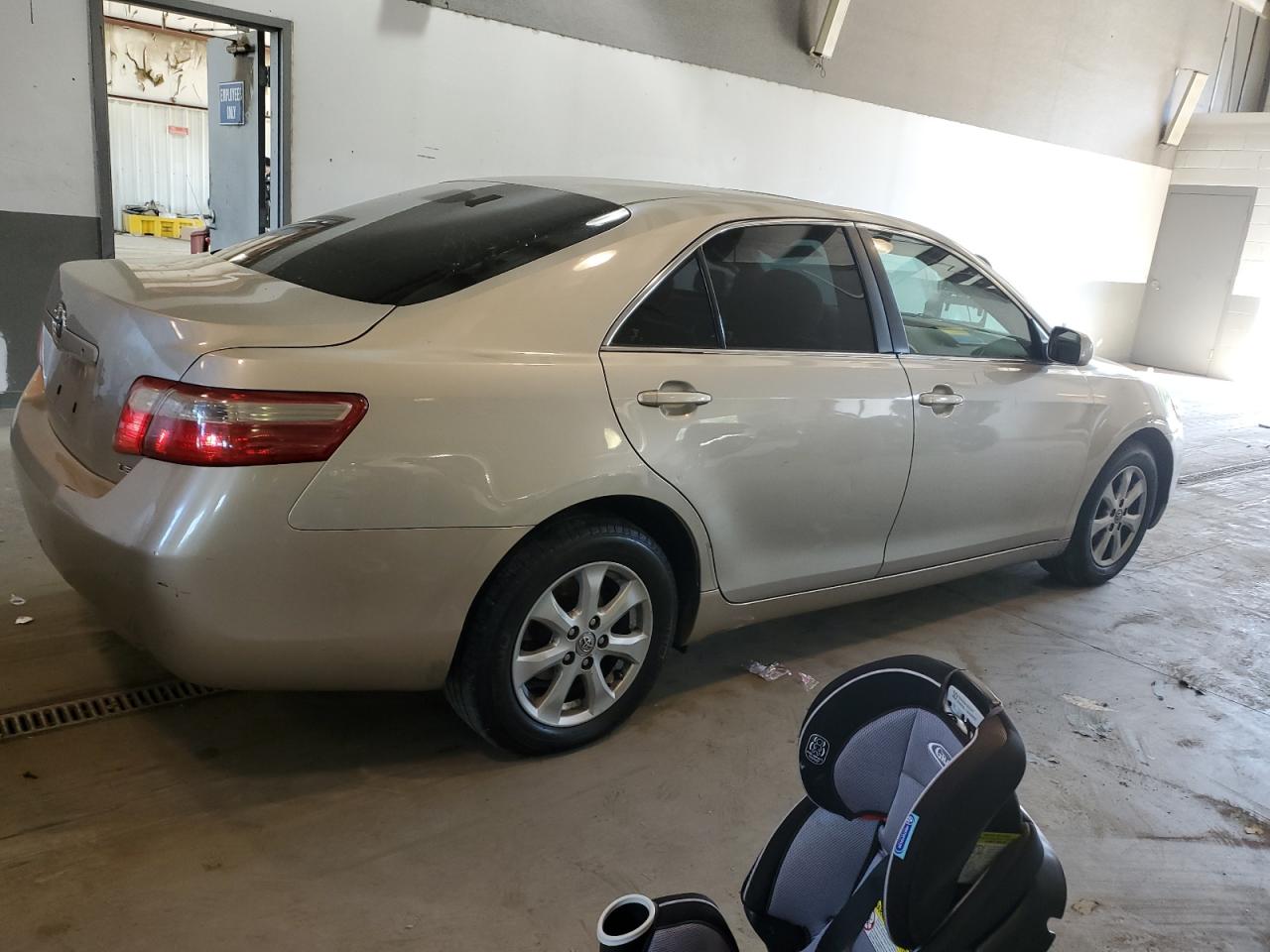 Image 3 of 2007 TOYOTA CAMRY CE 2007 with VIN 4T1BE46KX7U524944