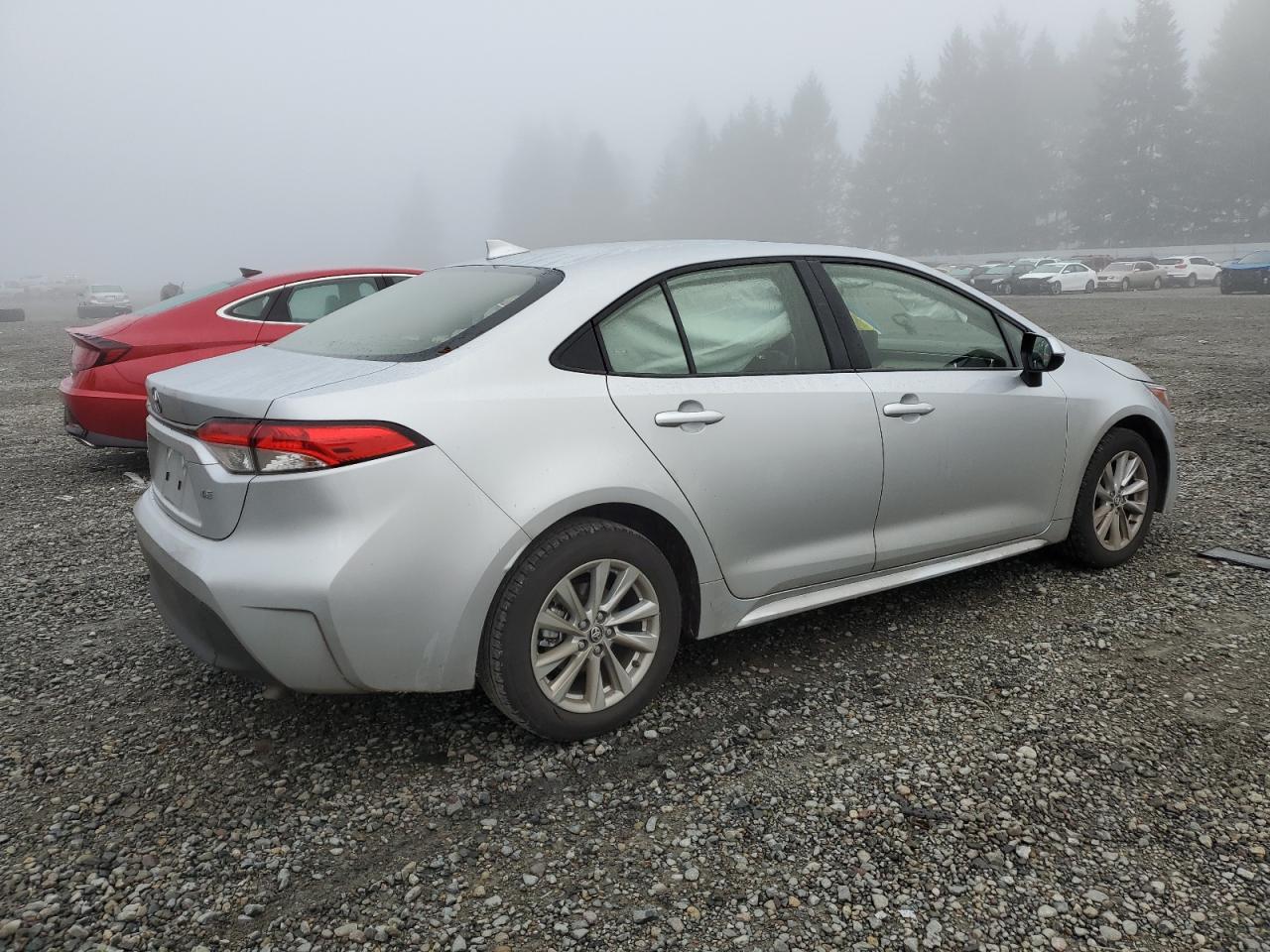 Obraz 3 z 2023 TOYOTA COROLLA LE 2023 z VIN JTDB4MEE7P3006220