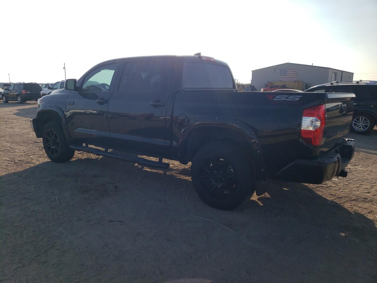 Изображение 2 2020 TOYOTA TUNDRA CREWMAX SR5 2020 с VIN 5TFDY5F16LX877322