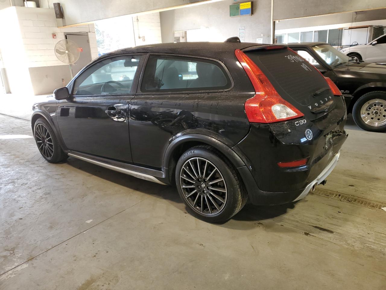 Изображение 2 2011 VOLVO C30 T5 2011 с VIN YV1672MK2B2238785