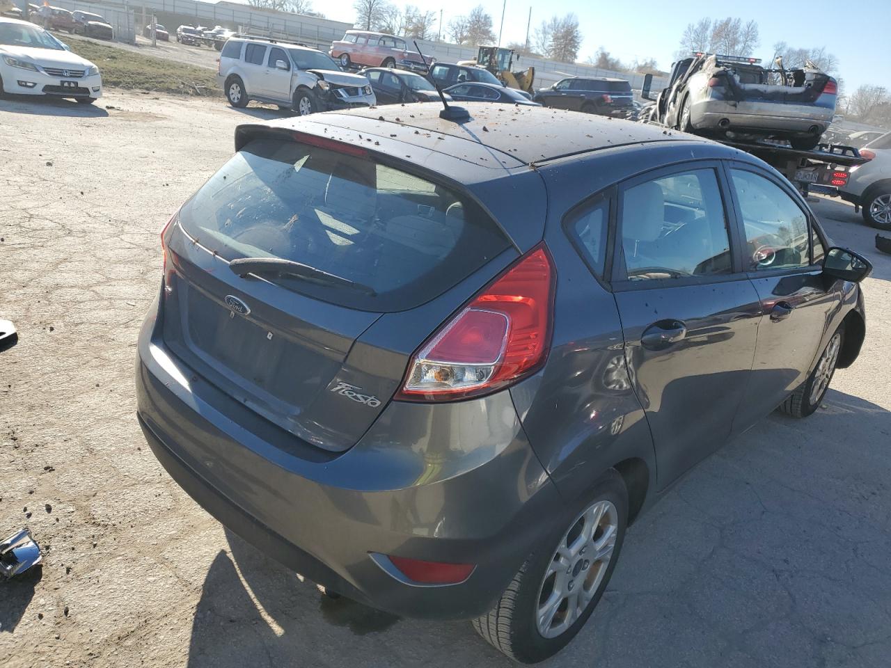 Изображение 3 2015 FORD FIESTA SE 2015 с VIN 3FADP4EJ5FM114772