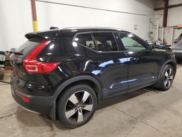 Image 3 of 2019 VOLVO XC40 T5 MOMENTUM 2019 with VIN YV4162XZ6K2010801