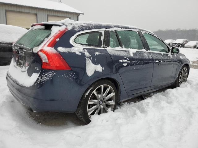 Obraz 3 z 2015 VOLVO V60 PLATINUM 2015 z VIN YV140MEM8F1224392
