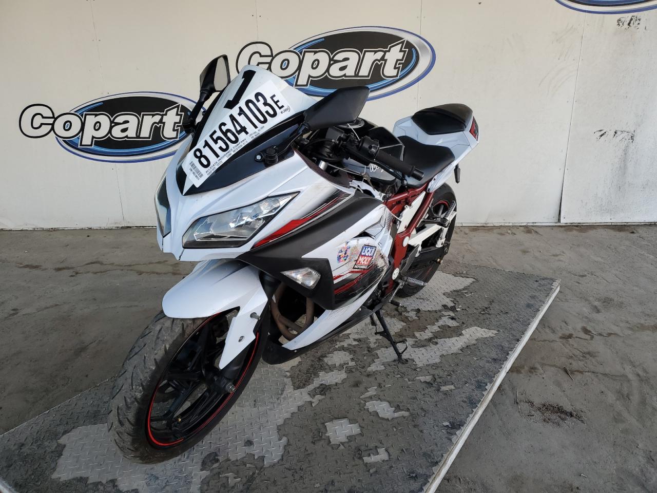 Obraz 2 z 2014 KAWASAKI EX300 A 2014 z VIN JKAEX8A17EA002458