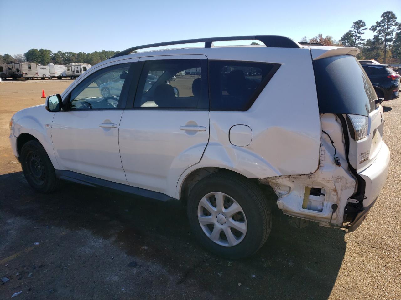 Image 2 of 2012 MITSUBISHI OUTLANDER ES 2012 with VIN JA4AS2AW7CU001764