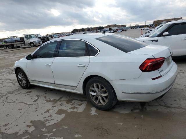 Obraz 2 z 2017 VOLKSWAGEN PASSAT S 2017 z VIN 1VWAT7A38HC075646