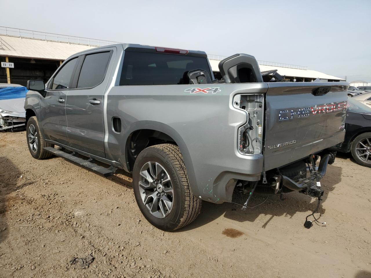 Изображение 2 2023 CHEVROLET SILVERADO K1500 RST 2023 с VIN 2GCUDEED5P1152725