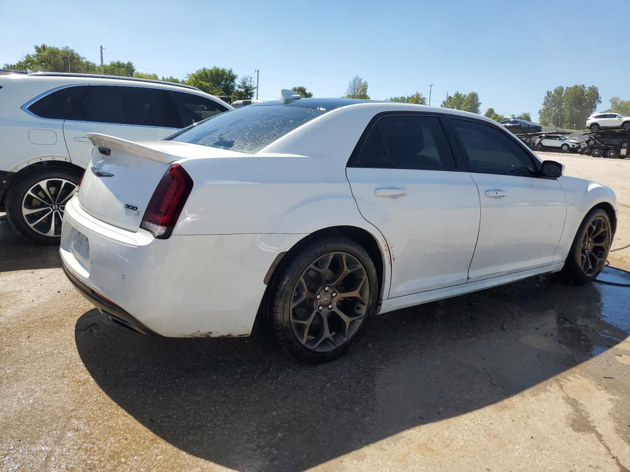 Image 3 of 2017 CHRYSLER 300 S 2017 with VIN 2C3CCABTXHH647003