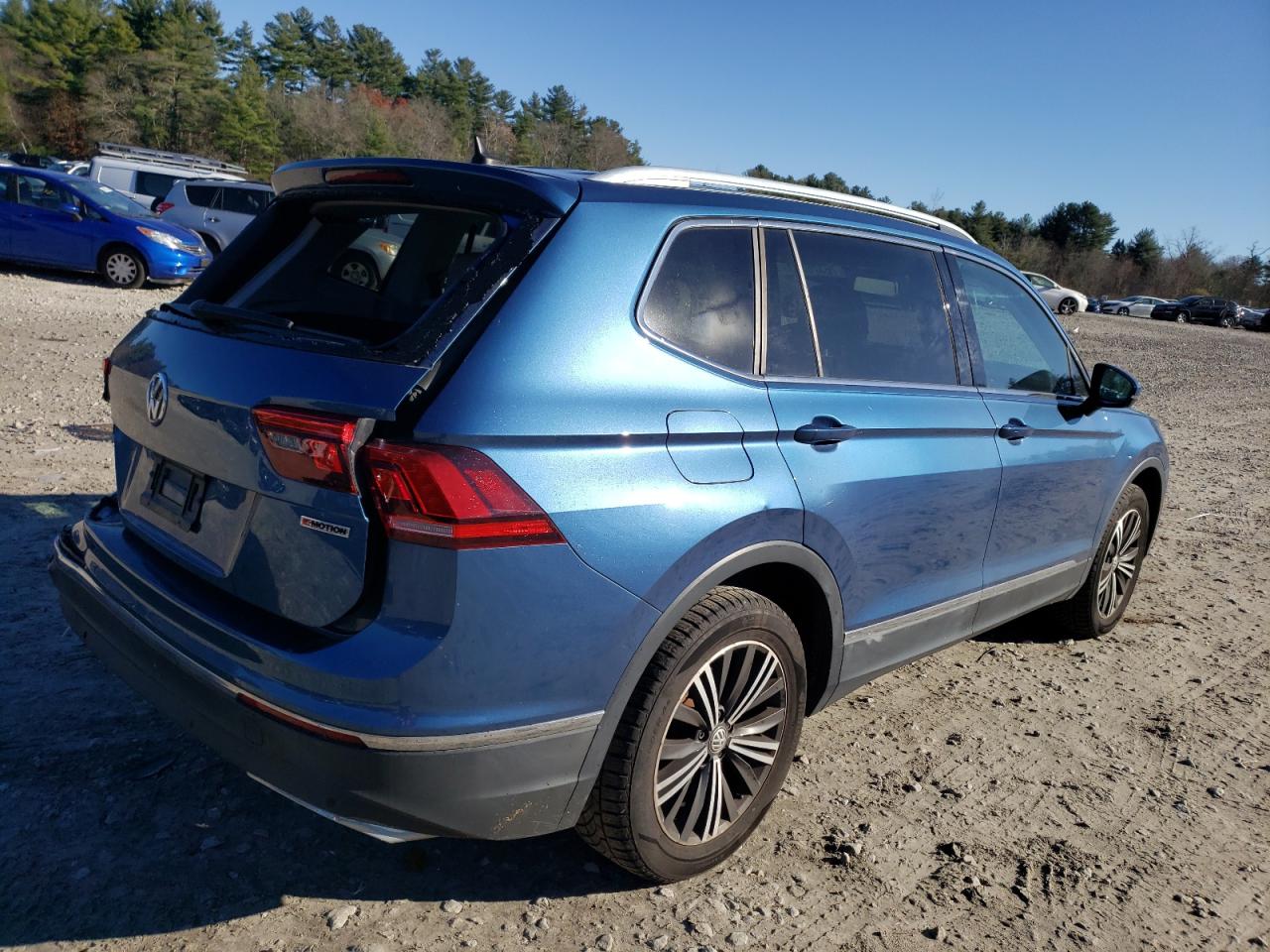 Obraz 3 z 2019 VOLKSWAGEN TIGUAN SE 2019 z VIN 3VV2B7AX1KM025434