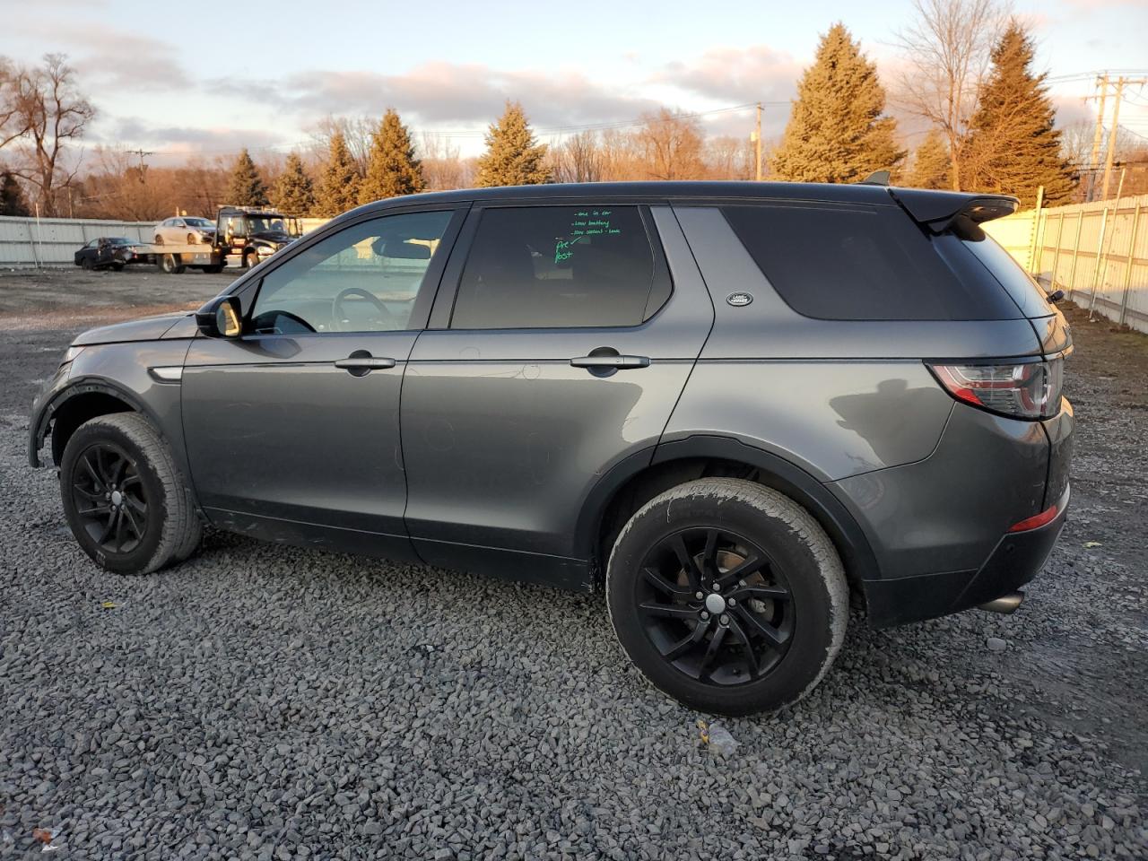 Obraz 2 z 2016 LAND ROVER DISCOVERY SPORT HSE 2016 z VIN SALCR2BG3GH552167