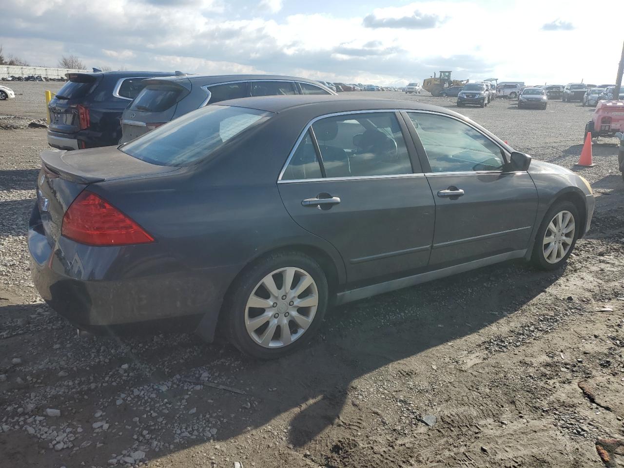 Image 3 of 2006 HONDA ACCORD LX 2006 with VIN 1HGCM66316A029887