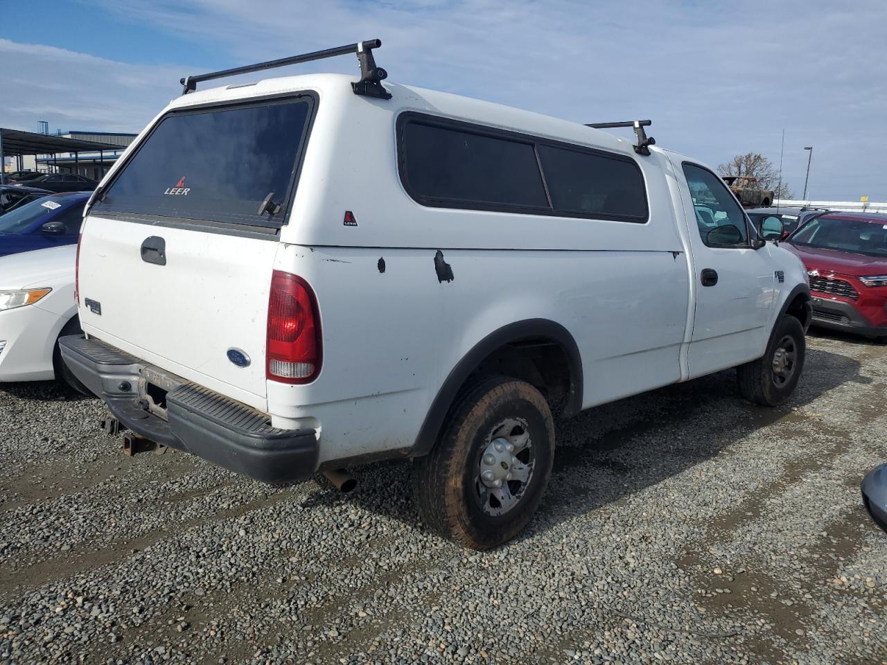 Obraz 3 z 2001 FORD F150  2001 z VIN 1FTPF18L11KF76820
