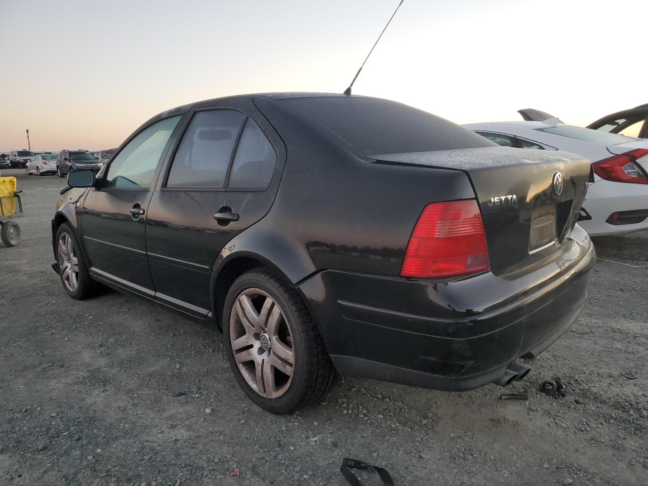 Изображение 2 2003 VOLKSWAGEN JETTA GLX 2003 с VIN 3VWTH69M33M011152