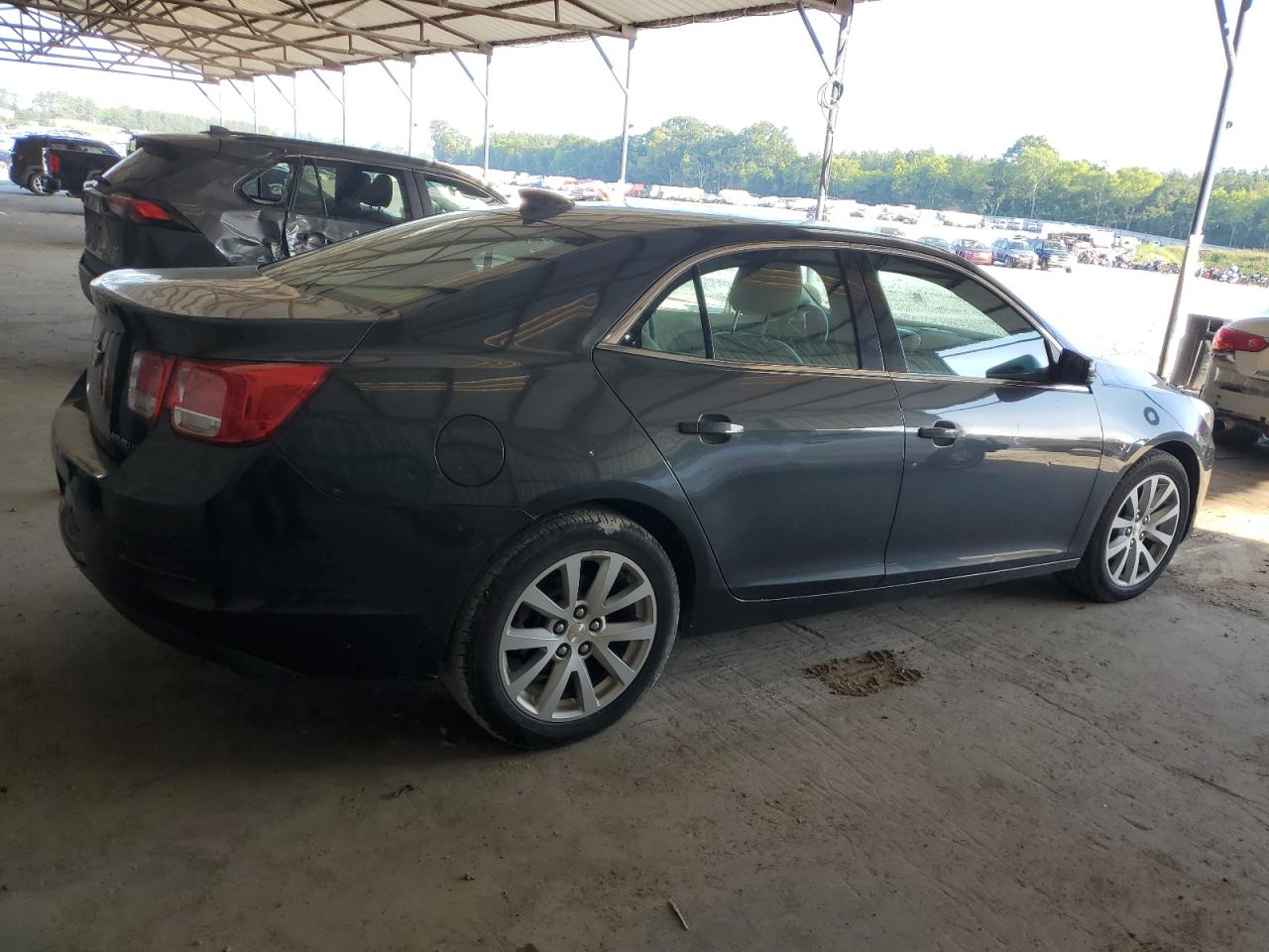 Image 3 of Chevrolet Malibu 2Lt 2015 with VIN 1G11D5SL6FF230914