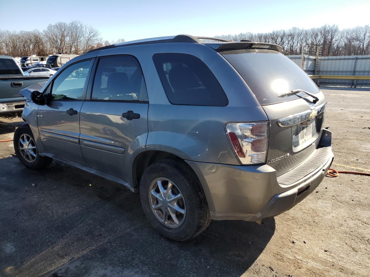 Изображение 2 2005 CHEVROLET EQUINOX LS 2005 с VIN 2CNDL13F656159906