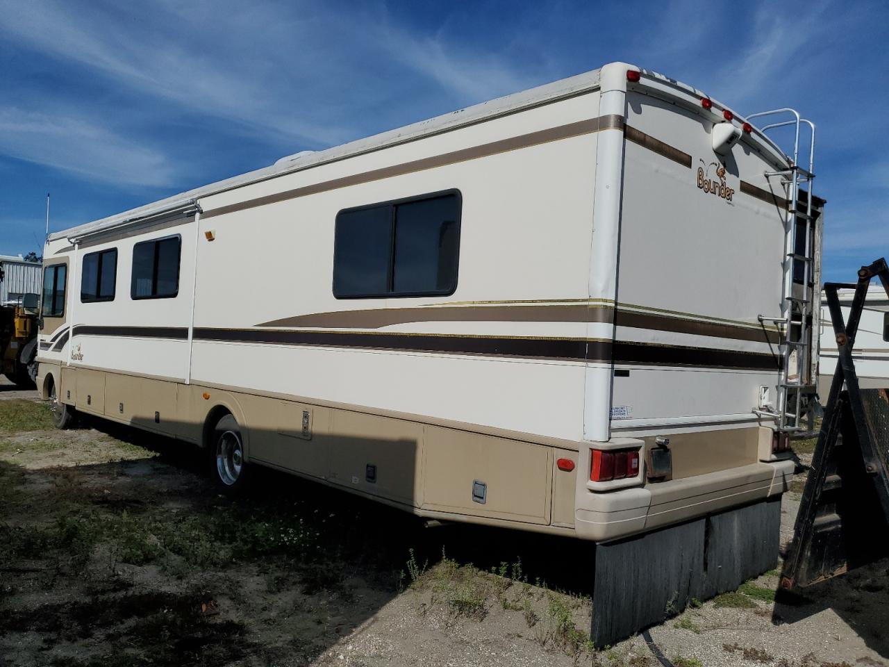 Изображение 3 1999 FORD F550 SUPER DUTY STRIPPED CHASSIS 1999 с VIN 3FCNF53SXXJA24653