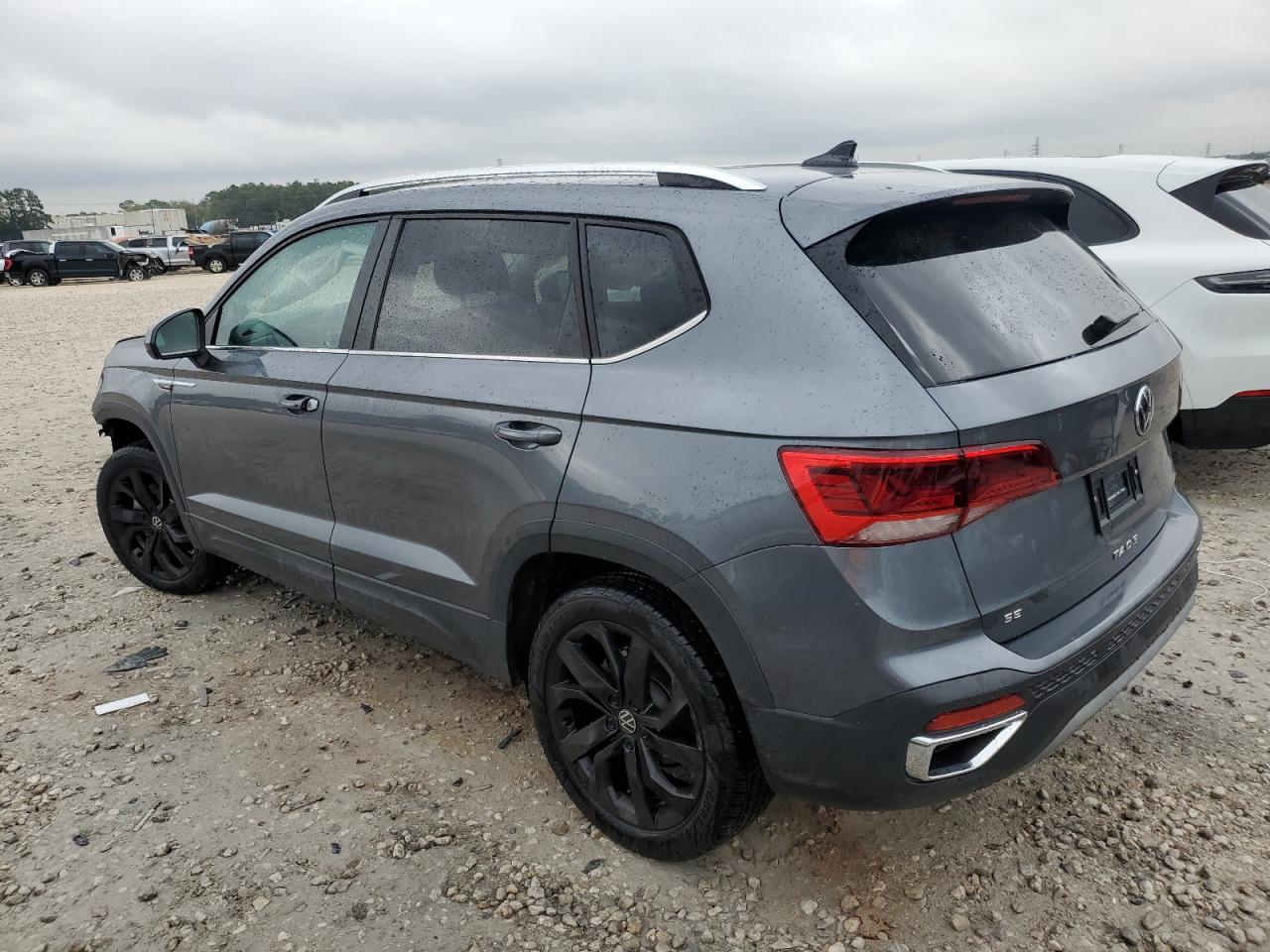 Image 2 of 2023 VOLKSWAGEN TAOS SE 2023 with VIN 3VVEX7B29PM349238