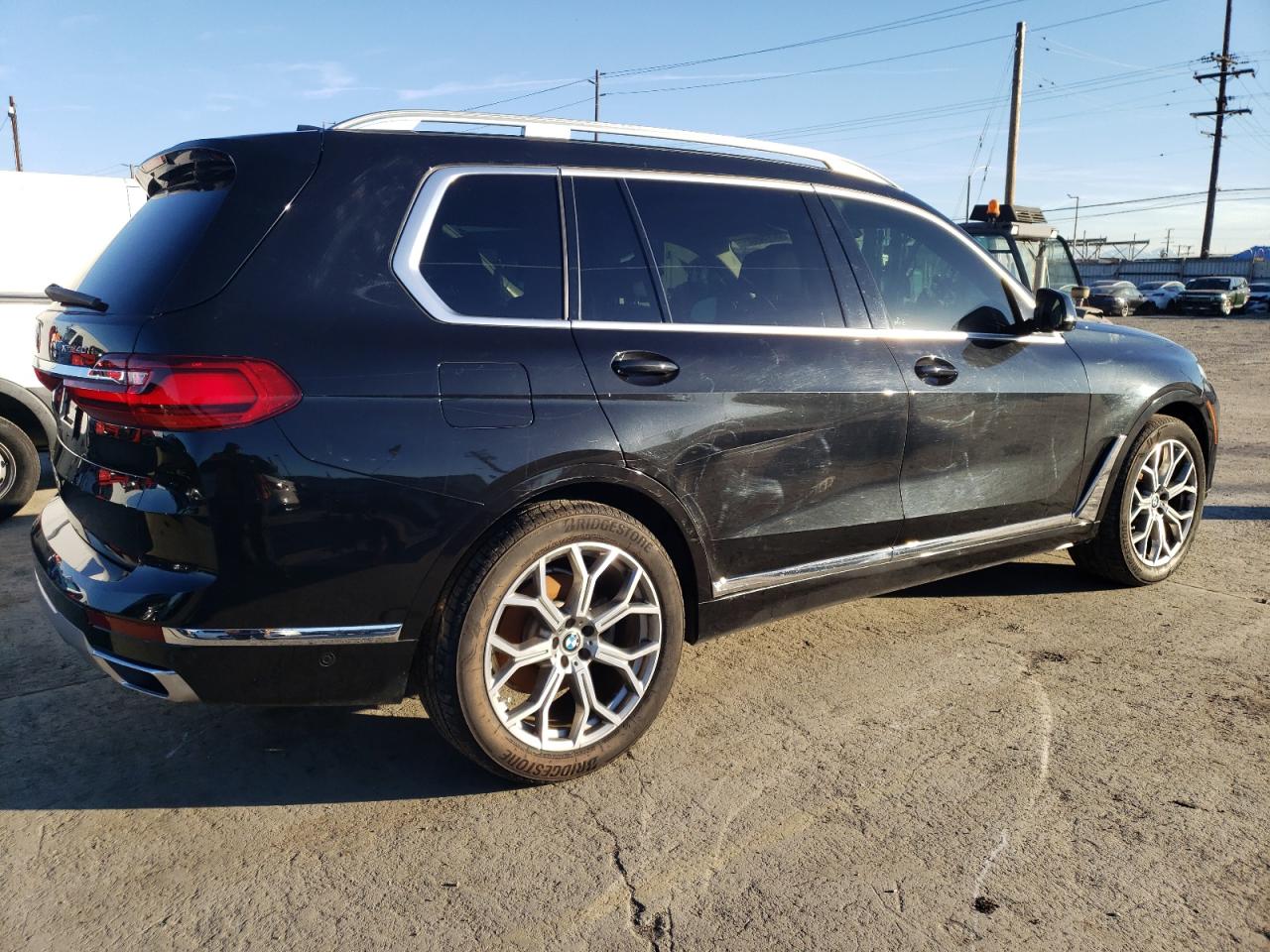 Obraz 3 z 2019 BMW X7 XDRIVE40I 2019 z VIN 5UXCW2C53KL082966