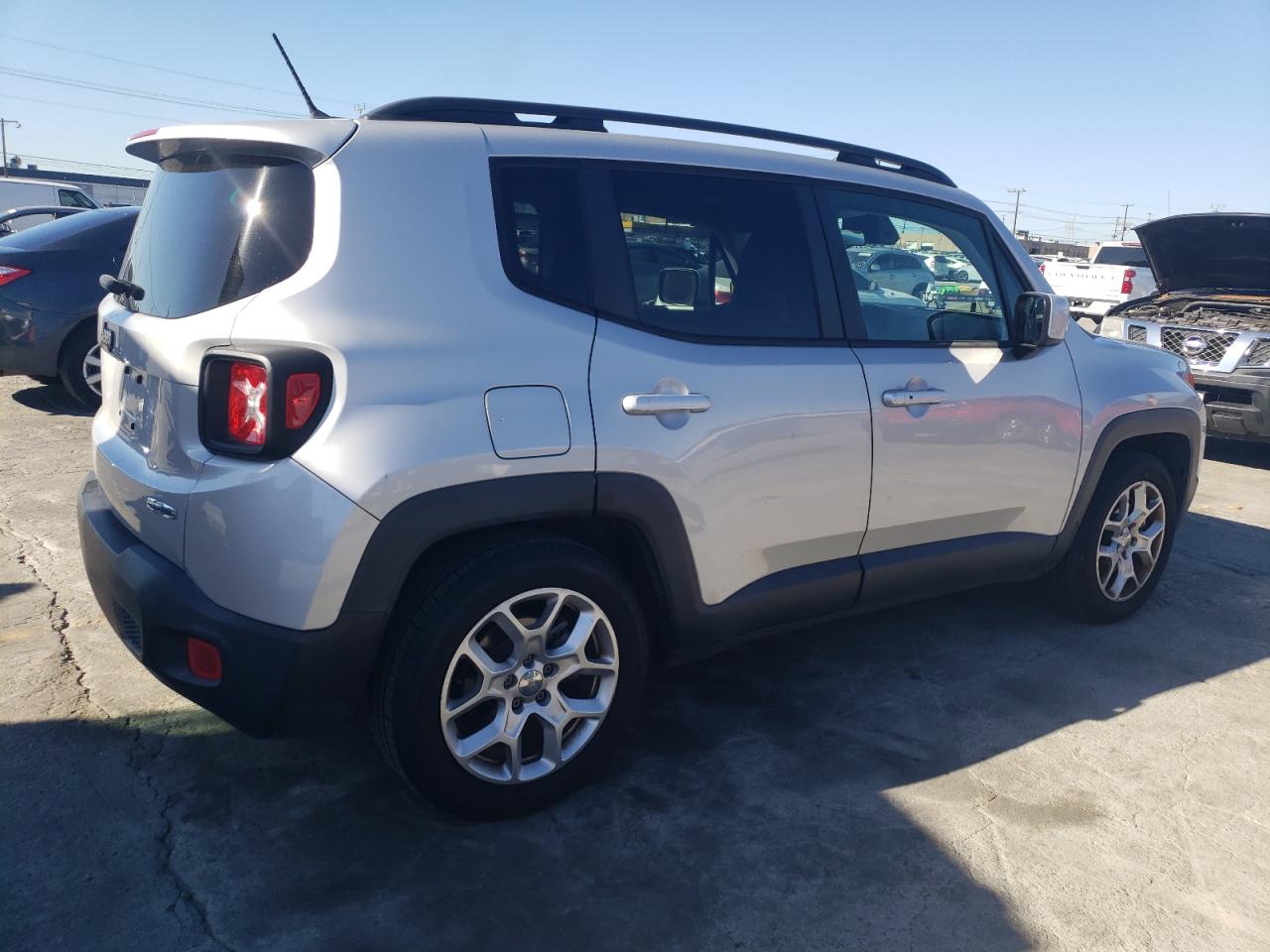 Image 3 of 2015 JEEP RENEGADE LATITUDE 2015 with VIN ZACCJABT0FPB66321