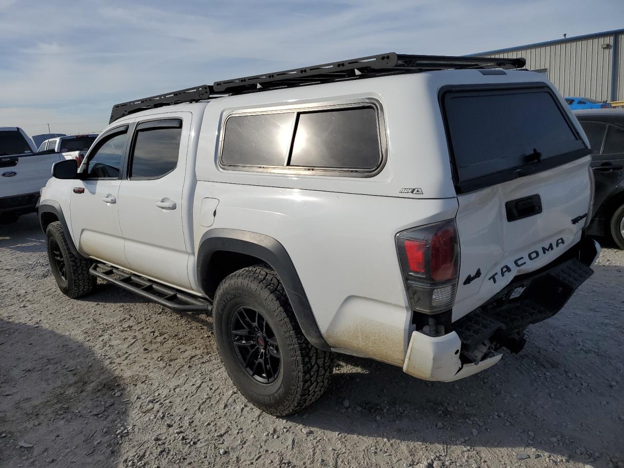 Изображение 2 2020 TOYOTA TACOMA DOUBLE CAB 2020 с VIN 5TFCZ5AN1LX243466