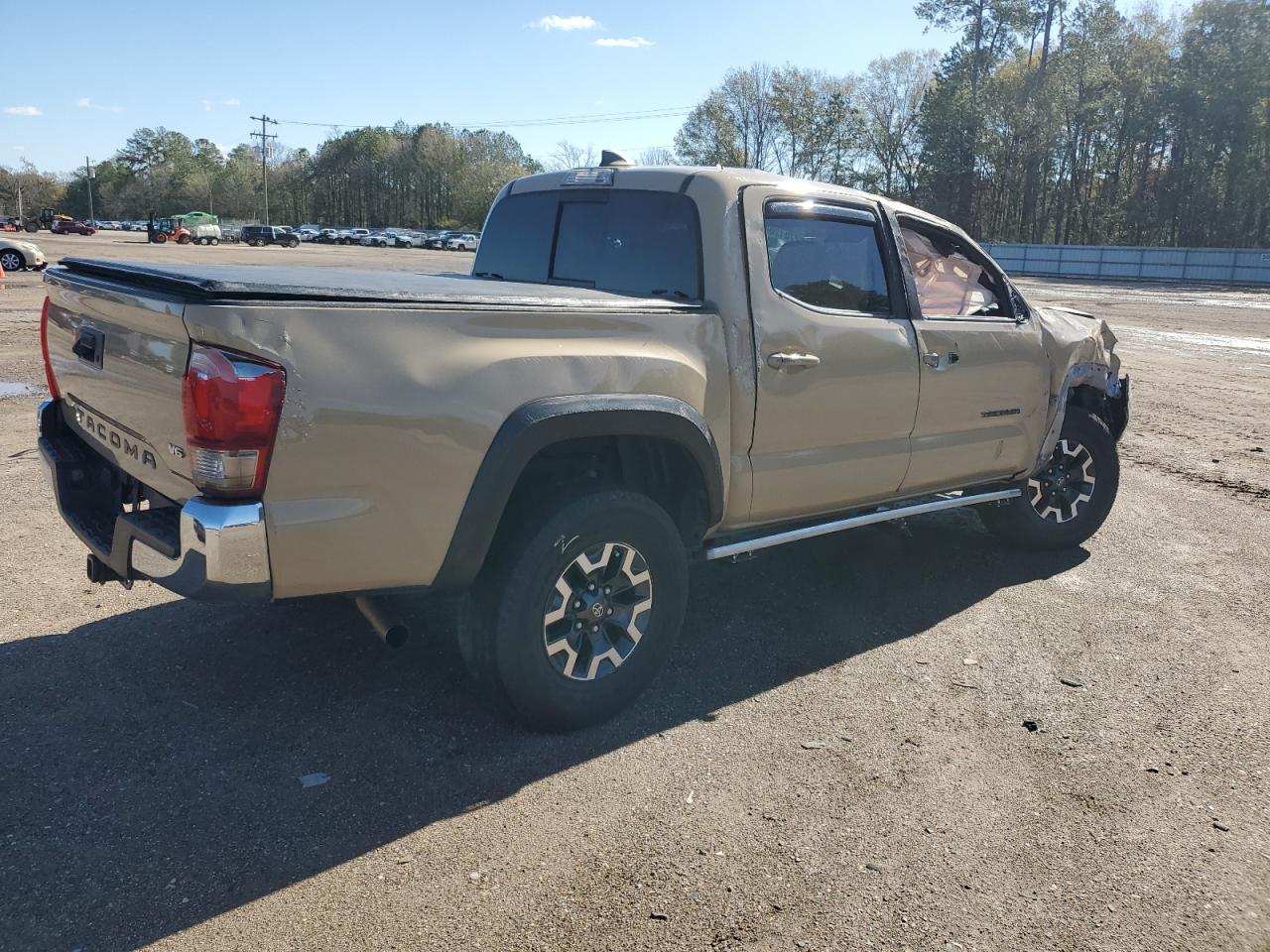 Изображение 3 2017 TOYOTA TACOMA DOUBLE CAB 2017 с VIN 5TFAZ5CN3HX032667
