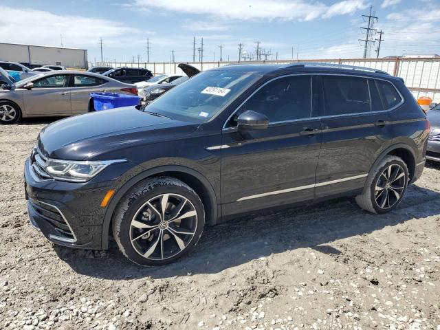 Obraz 1 z 2023 VOLKSWAGEN TIGUAN SEL R-LINE BLACK 2023 z VIN 3VV4B7AX5PM072188