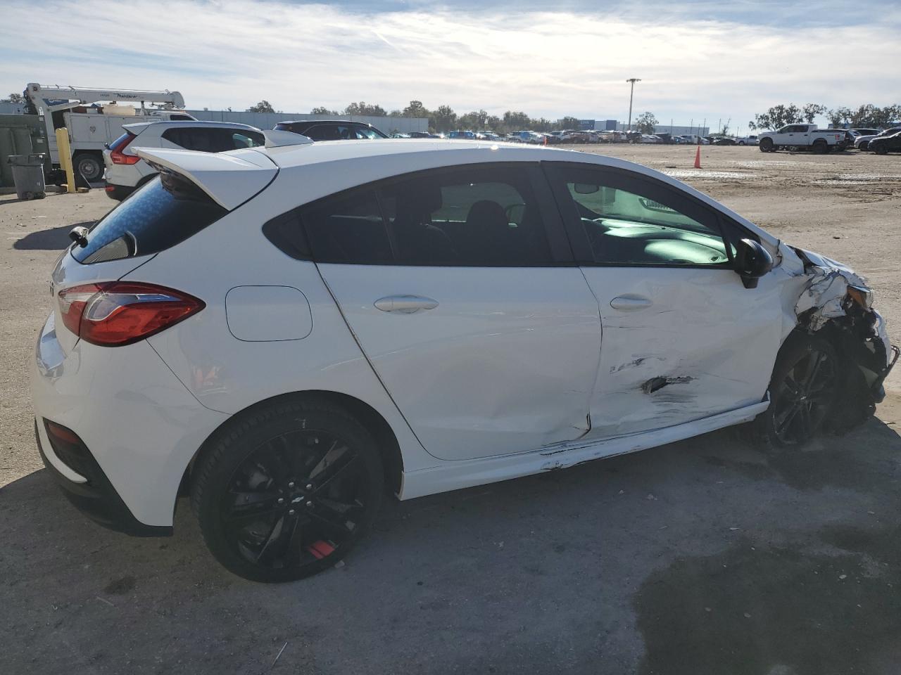 Изображение 3 2018 CHEVROLET CRUZE LT 2018 с VIN 3G1BE6SM6JS643338