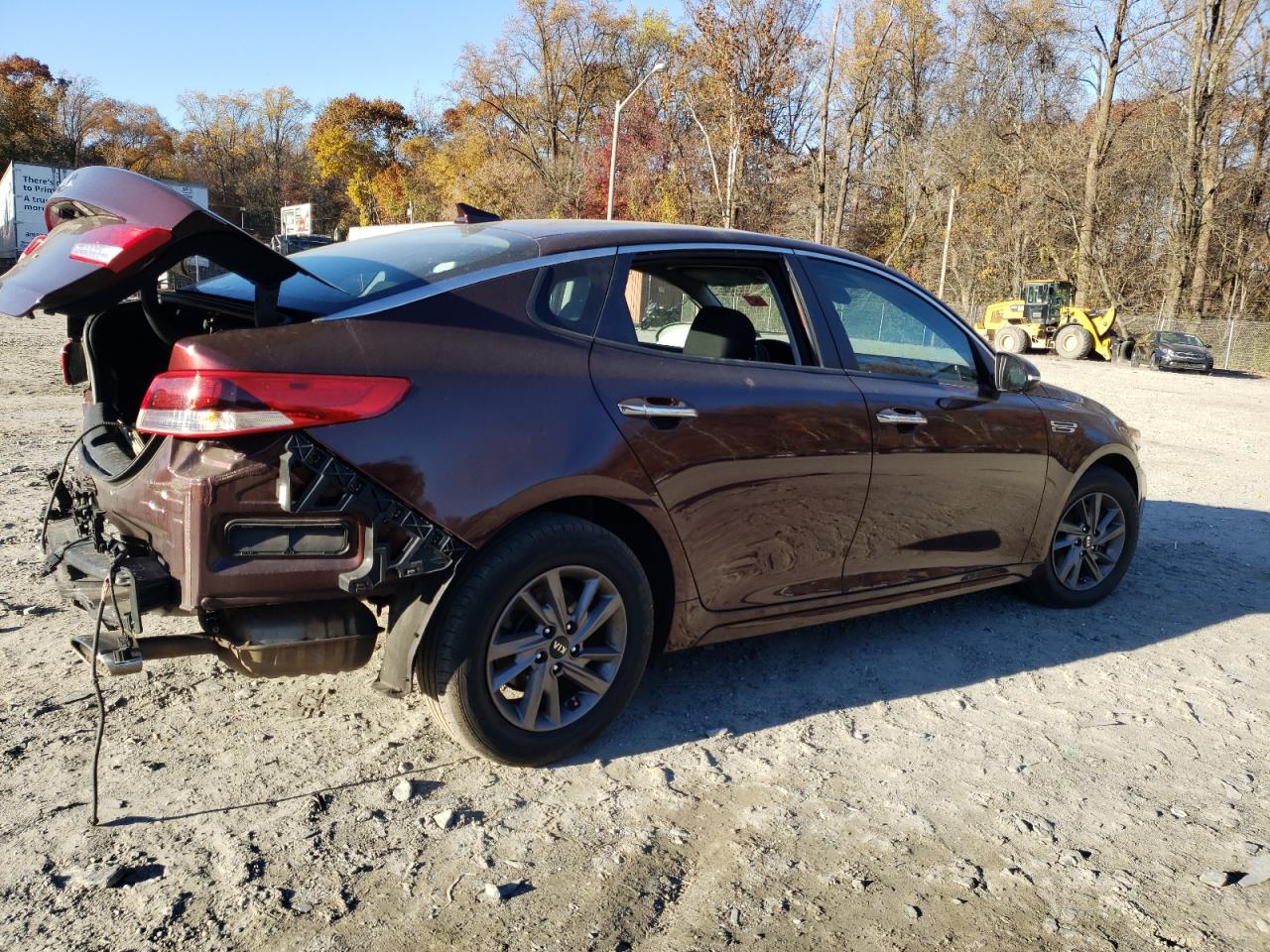 Image 3 of 2020 KIA OPTIMA LX 2020 with VIN 5XXGT4L31LG420839