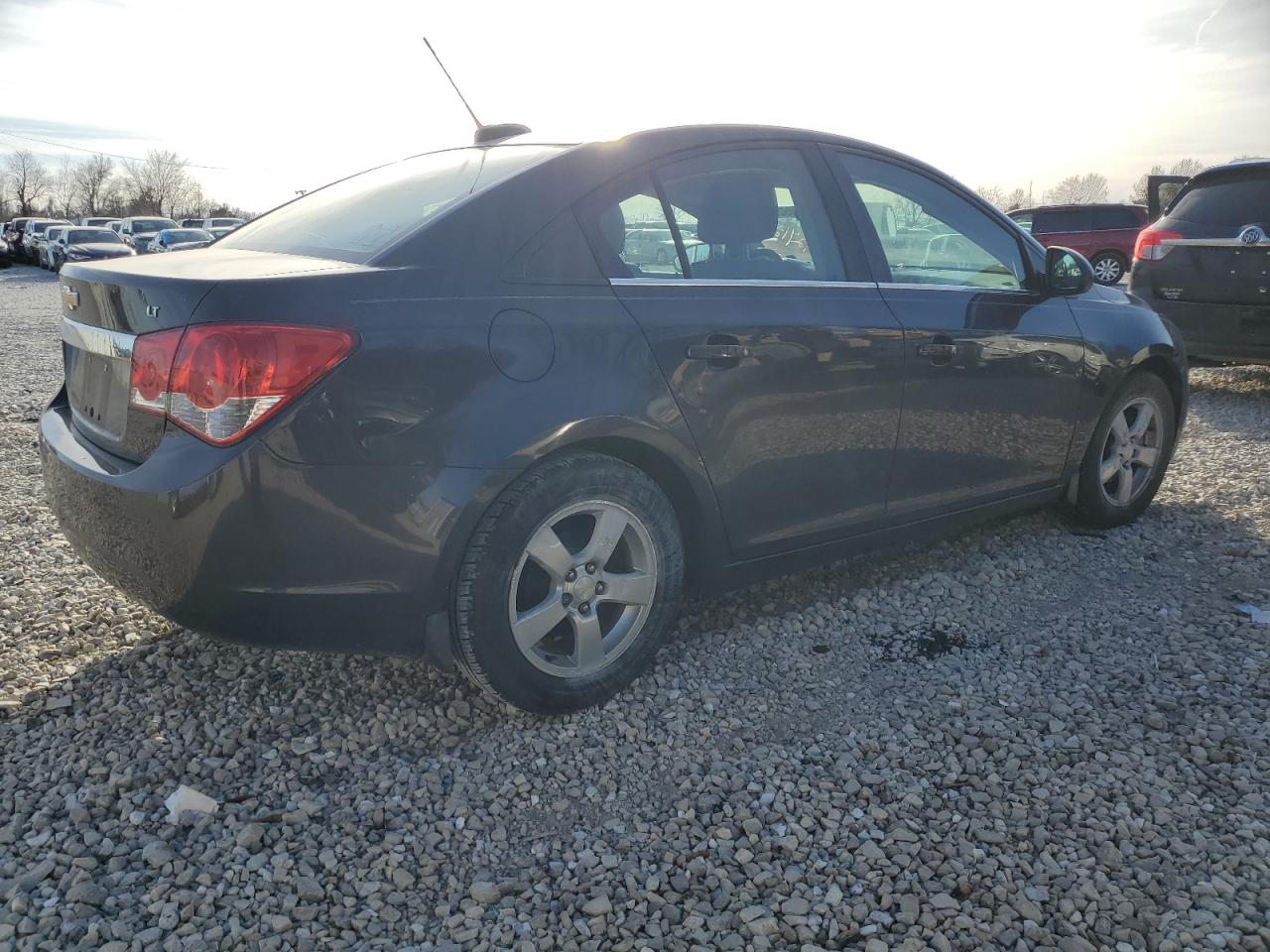 Изображение 3 2016 CHEVROLET CRUZE LIMITED LT 2016 с VIN 1G1PE5SB7G7141461