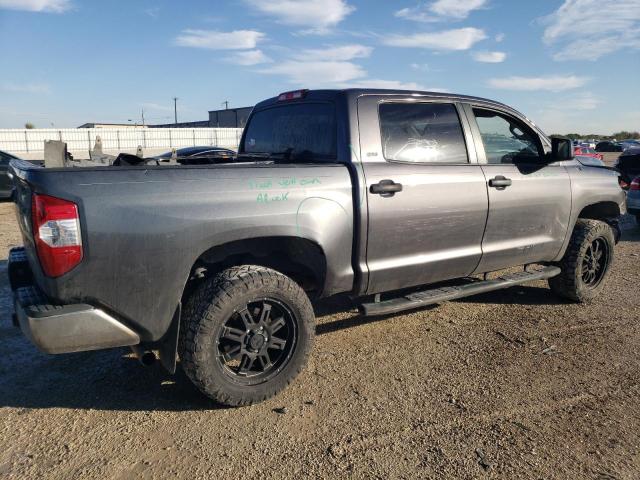 Obraz 3 z 2017 TOYOTA TUNDRA CREWMAX SR5 2017 z VIN 5TFEW5F1XHX219844