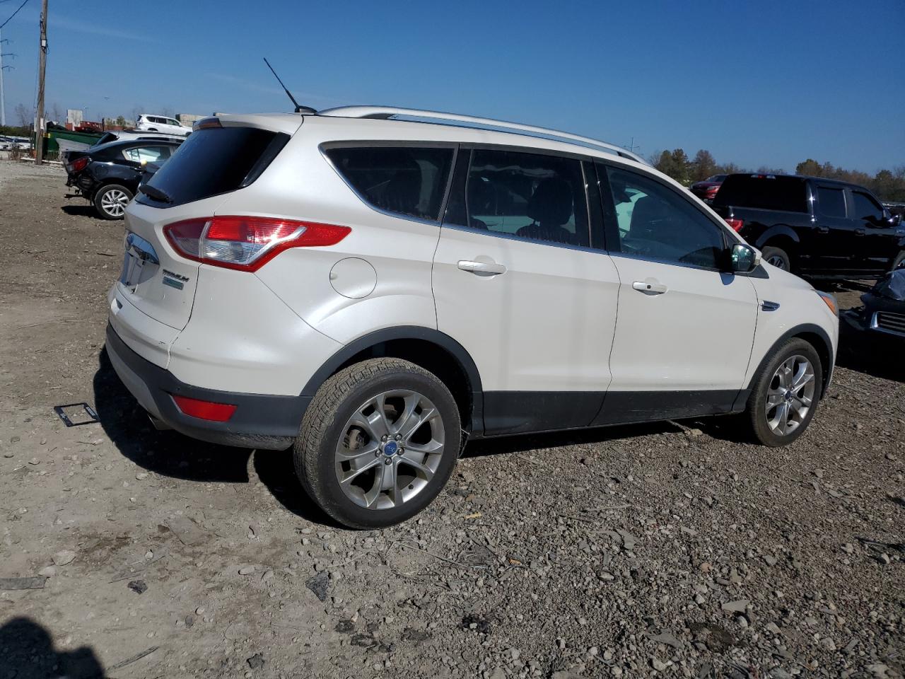 Image 3 of 2014 FORD ESCAPE TITANIUM 2014 with VIN 1FMCU0JX2EUA44106