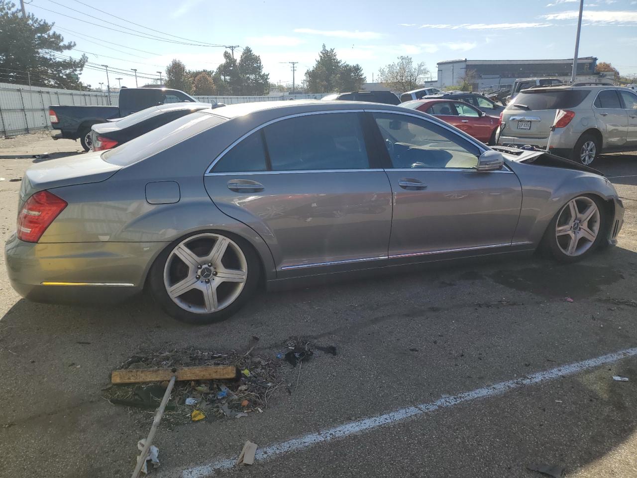Image 3 of 2013 MERCEDES-BENZ S 400 2013 with VIN WDDNG9FB0DA516945