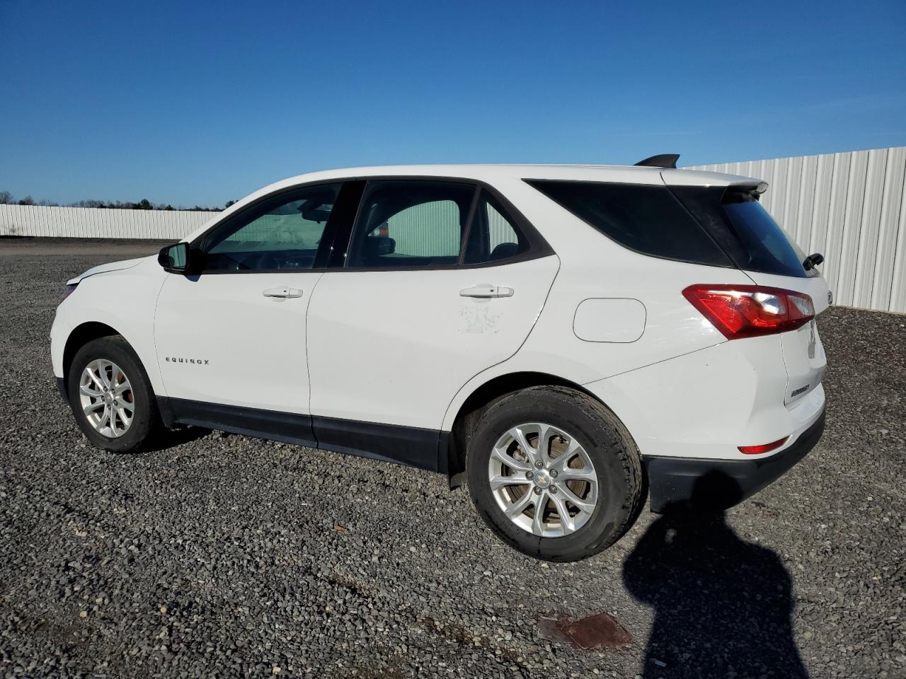 Изображение 2 2019 CHEVROLET EQUINOX LS 2019 с VIN 2GNAXSEVXK6110362