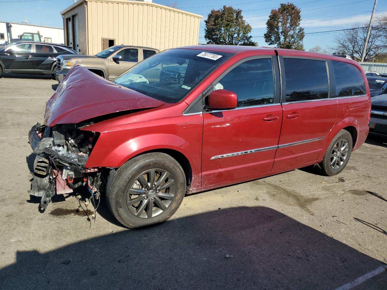 Изображение 2015 CHRYSLER TOWN & COUNTRY S 2015