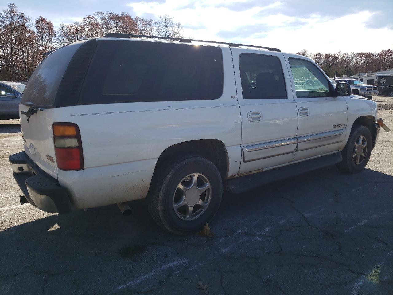 Obraz 3 z 2003 GMC YUKON XL K1500 2003 z VIN 1GKFK16Z43J244821