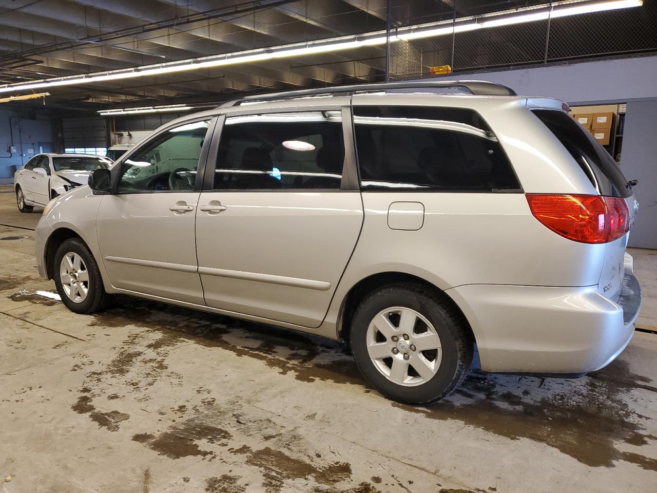 Obraz 2 z 2007 TOYOTA SIENNA CE 2007 z VIN 5TDZK23C57S077912