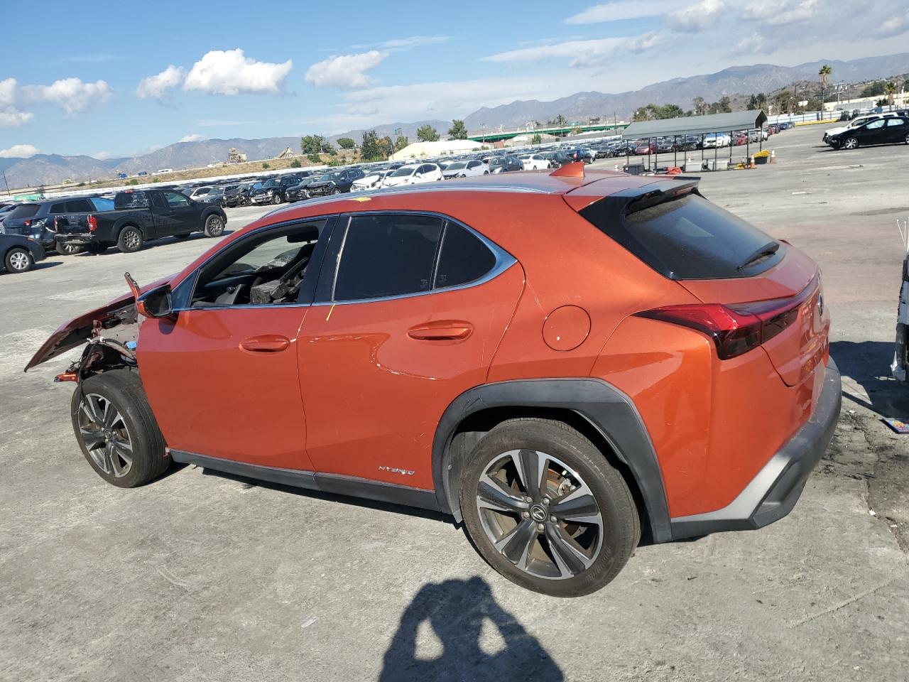 Image 2 of 2019 LEXUS UX 250H 2019 with VIN JTHU9JBH5K2014255