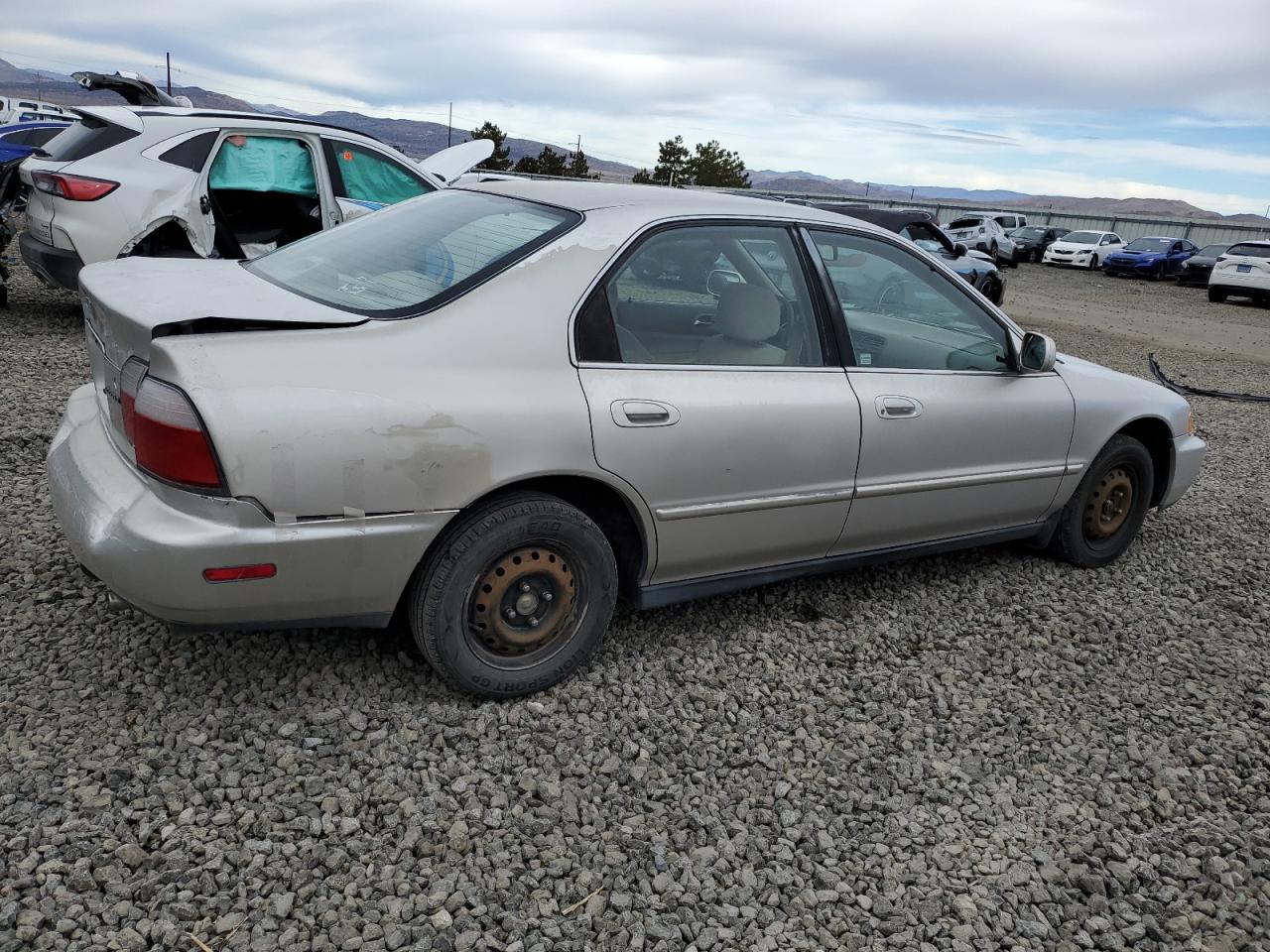 Obraz 3 z 1996 HONDA ACCORD VALUE 1996 z VIN 1HGCD5695TA212705