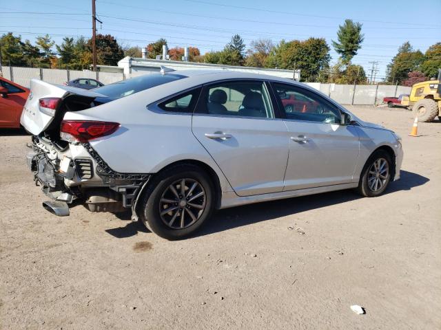 Obraz 3 z 2019 HYUNDAI SONATA SE 2019 z VIN 5NPE24AFXKH782467