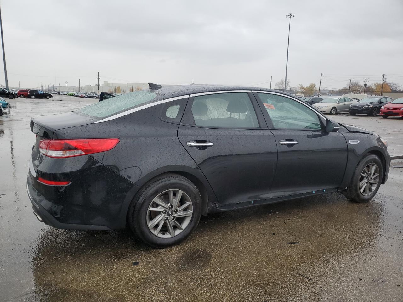 Изображение 3 2019 KIA OPTIMA LX 2019 с VIN 5XXGT4L35KG345707