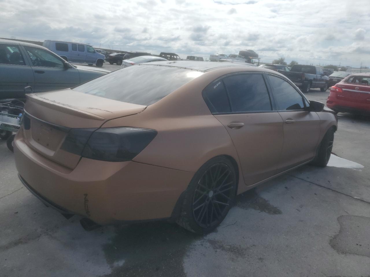 Image 3 of 2015 HONDA ACCORD SPORT 2015 with VIN 1HGCR2F52FA163867