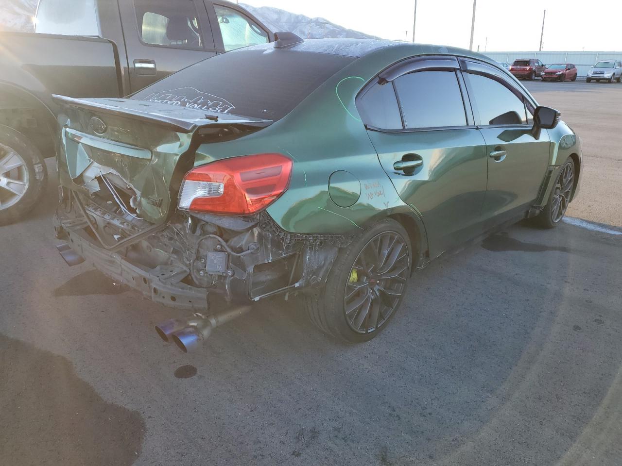 Obraz 3 z 2018 SUBARU WRX STI LIMITED 2018 z VIN JF1VA2T66J9823789